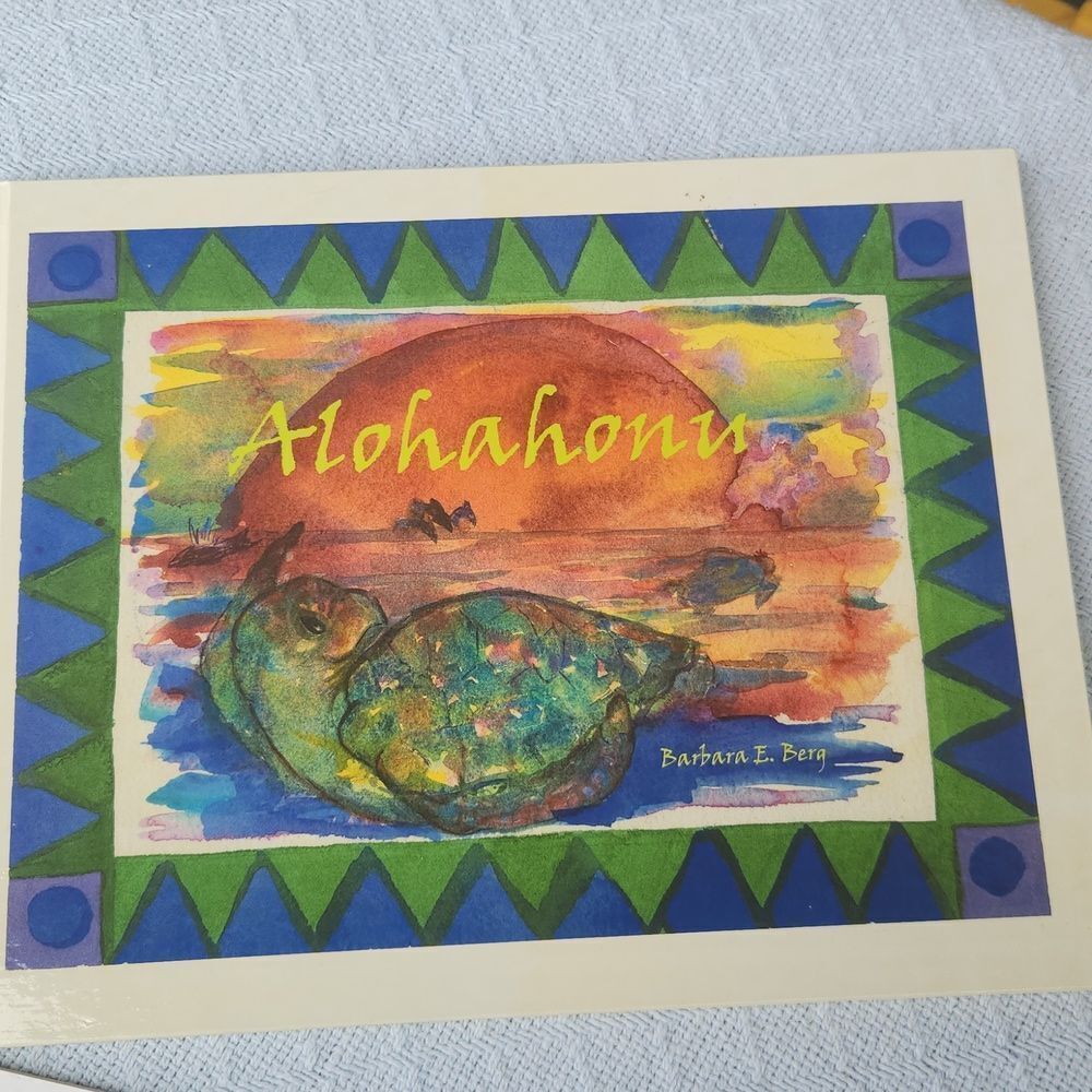 Honu Green Sea Turtle and  Alohahonu by Barbara E. Berg Books 2004 2013 - Picture 6 of 11